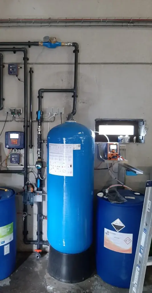 Installation d'acide sulfurique pour source d'eau instable