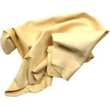 [A00378] Peau de chamois, 47 X 37 cm
